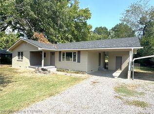 644 Alma Ave, Mulberry, AR 72947