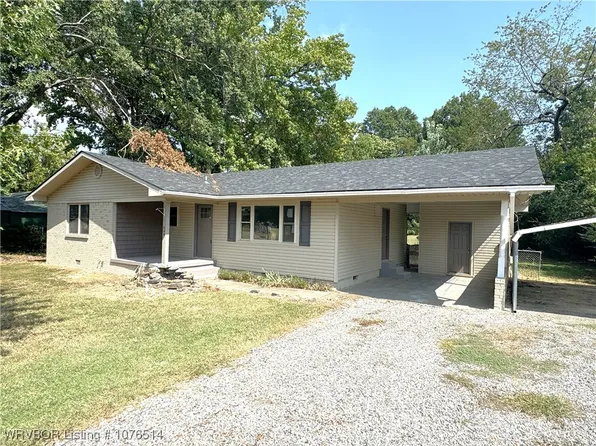 644 Alma Ave, Mulberry, AR 72947