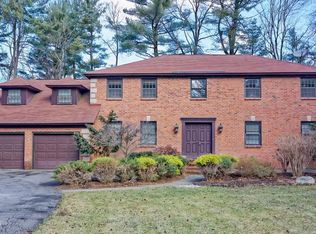 77 Bentwood Ct, Guilderland, NY 12084