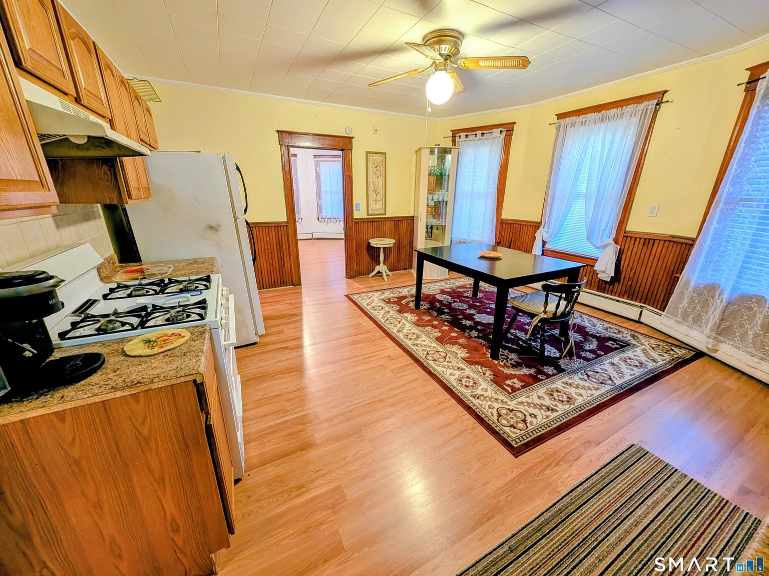 2 bed, 1.0 bath, 1040 sqft, $1,200 — Photo 4
