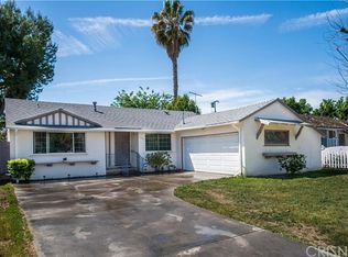 18620 Cantara St, Reseda, CA 91335