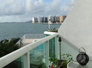 2000 Bay Dr APT 203, Miami Beach, FL 33141