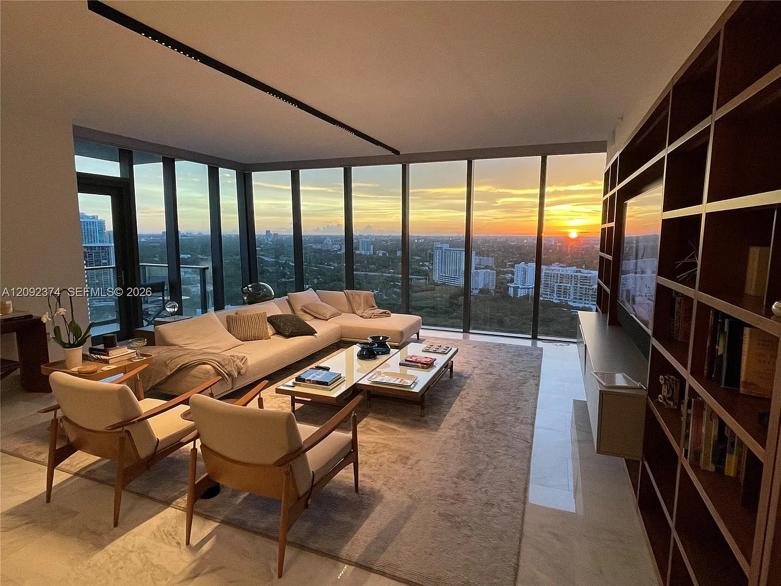 Echo Brickell Condo — Photo 1