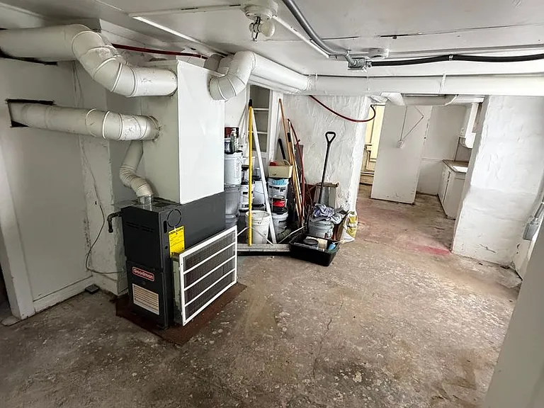 917 Gilbert Ct — Photo 16