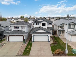 17224 83rd St NW, Edmonton, AB T5Z3M2