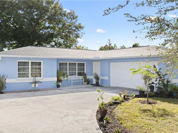 918 Cardinal ST, NAPLES, FL 34104