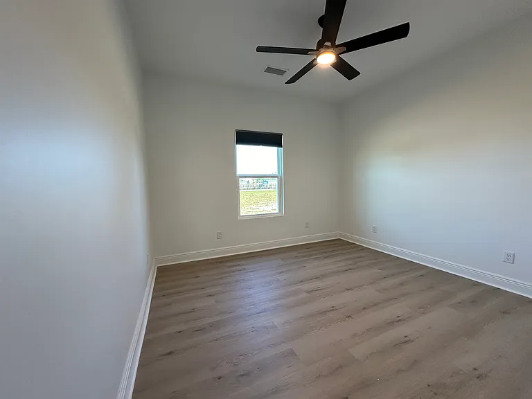 1303 Louisiana Ave — Photo 5