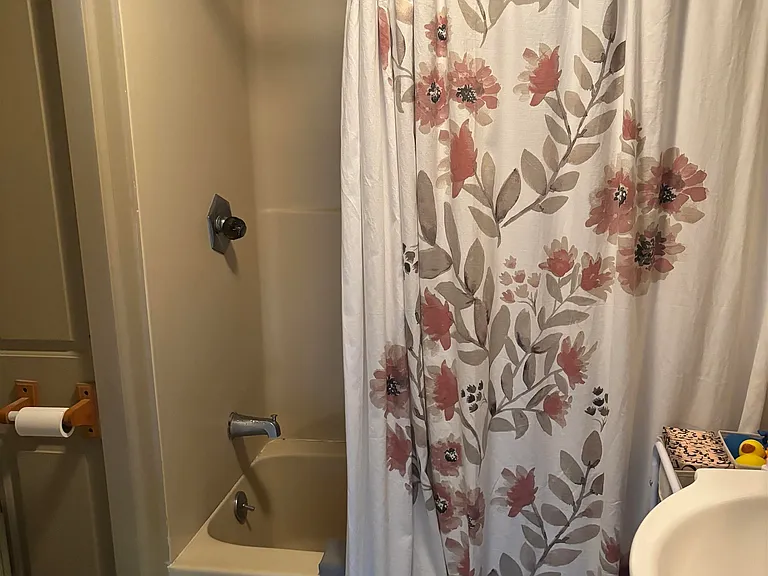 68 Park St #4 — Photo 19