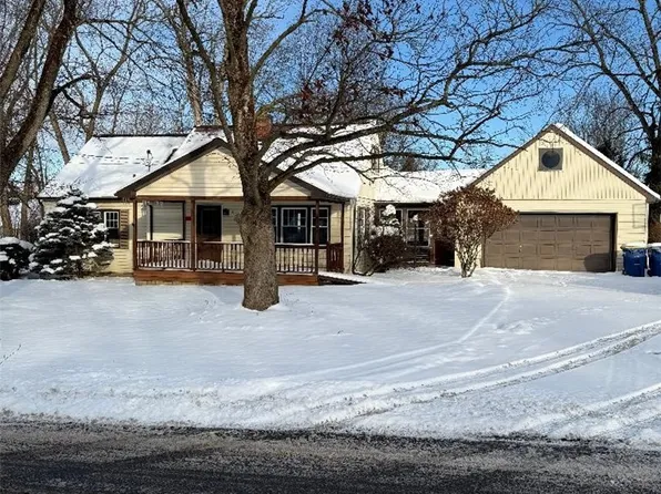 5 French Ave, Auburn, NY 13021
