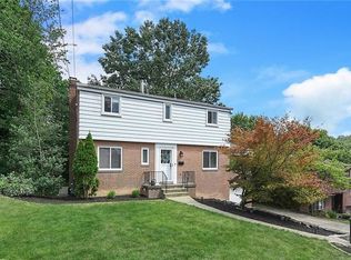 1015 Dale Dr, Pittsburgh, PA