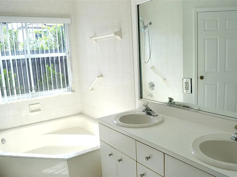 8328 SW 163rd Ave — Photo 19