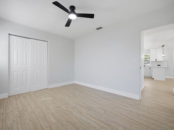 5th image of 6052 Central Ave