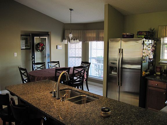 Open Space Kitchen & Dining