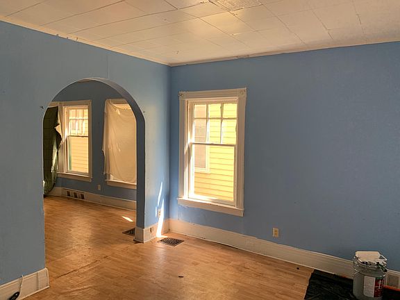 3rd image of 1263 West Ave Lowr #