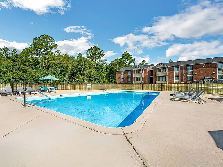 Country Place Apartments — Photo 15