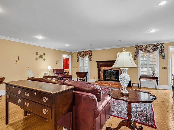 5th image of 801 Highway 701 South