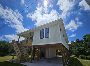 2040 Smithfield St, Kill Devil Hills, NC 27948