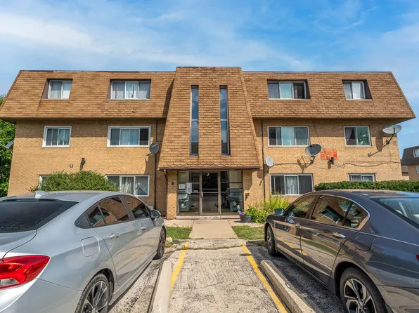 10440 S Natoma Ave #1, Chicago Ridge, IL 60415