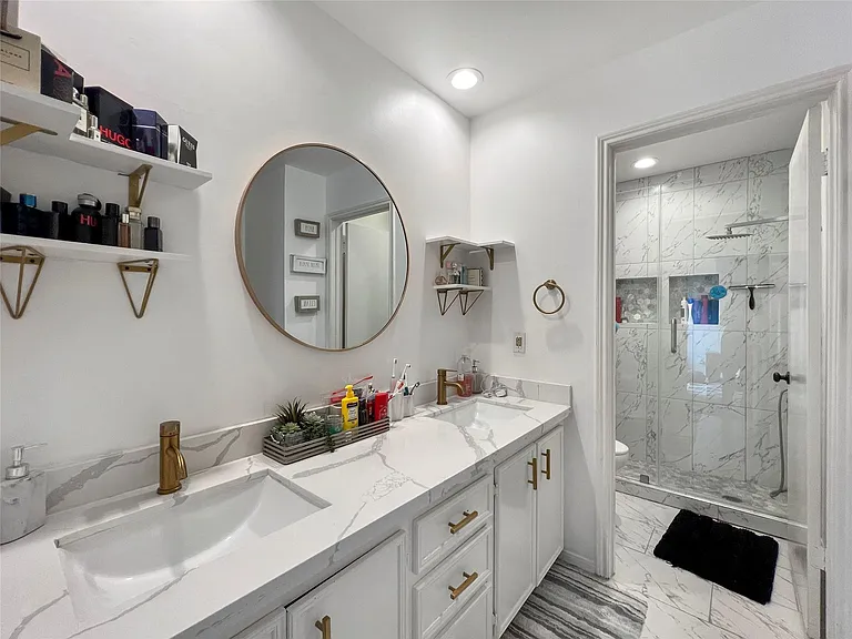 2358 Binley Dr — Photo 27