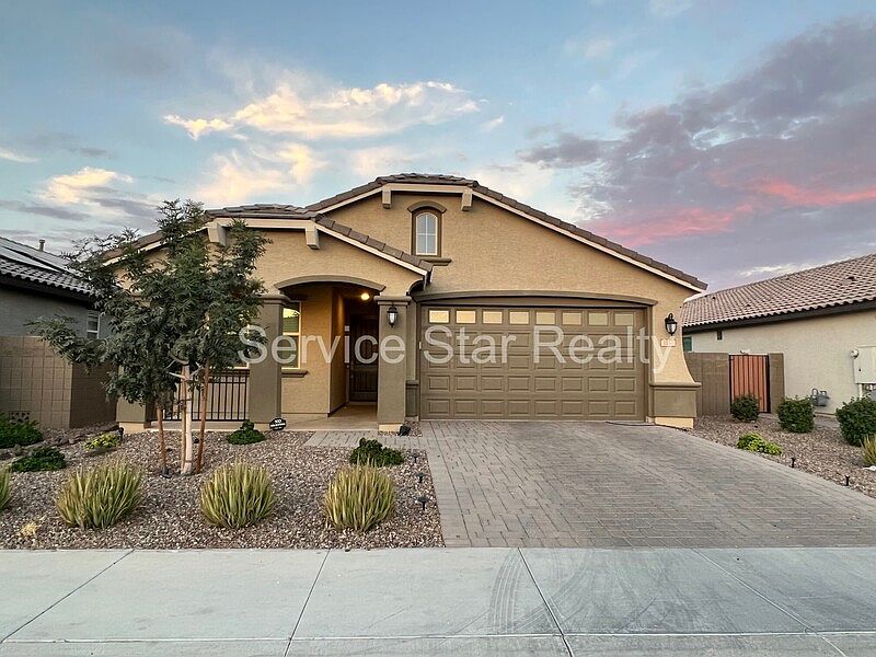 1st image of 1157 N 152nd Ave