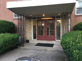 3854 Garrett Rd #E, Drexel Hill, PA 19026