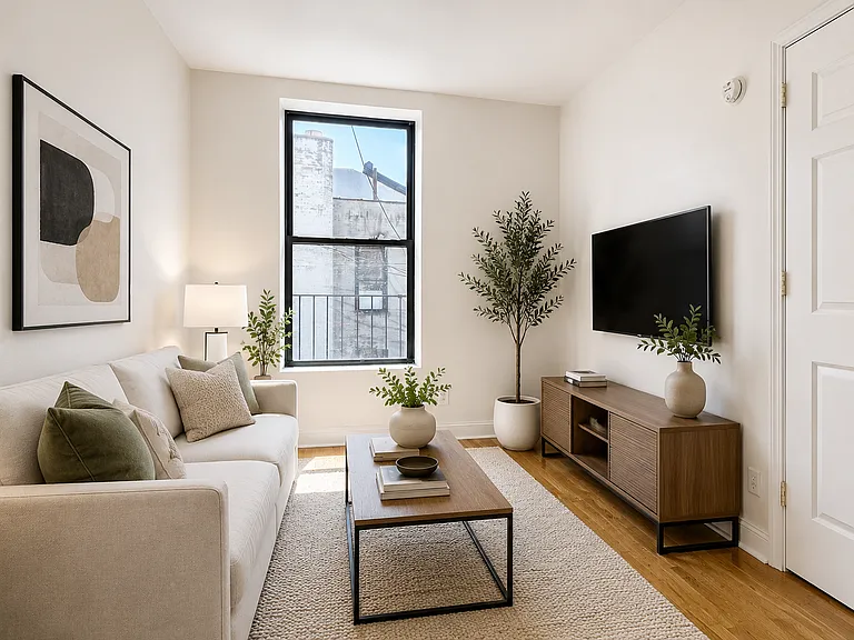386 Manhattan Ave #18 — Photo 1
