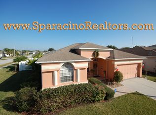 1246 Alpine Lake Dr, Brandon, FL 33511