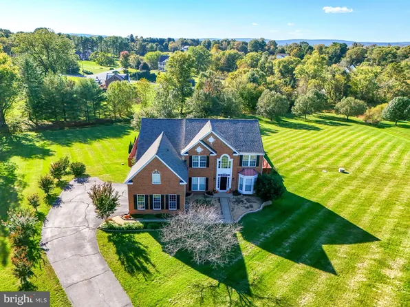 17269 Twinoaks Pl, Hamilton, VA 20158