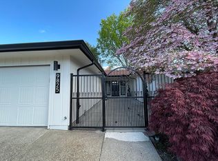 9825 SW Imperial Dr, Portland, OR 97225