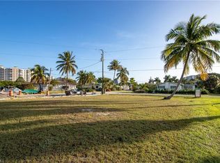 115 Seahorse Ln, Fort Myers Beach, FL 33931