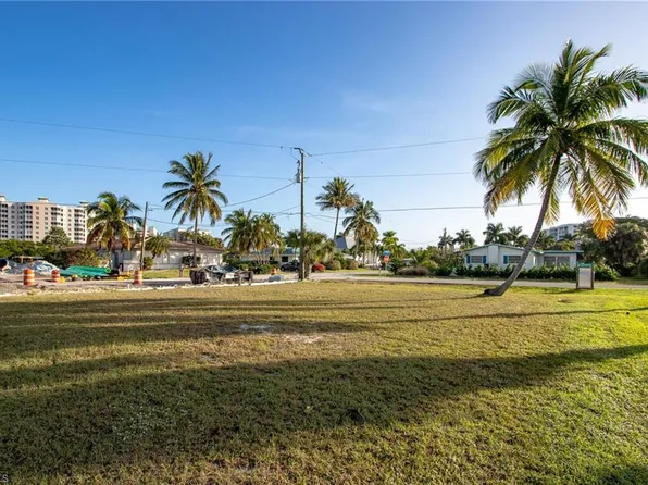 115 Seahorse Ln, Fort Myers Beach, FL 33931