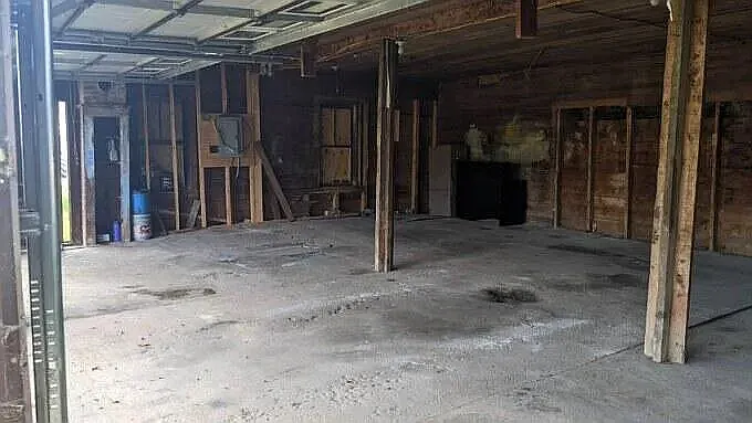 100 W Main St — Photo 5