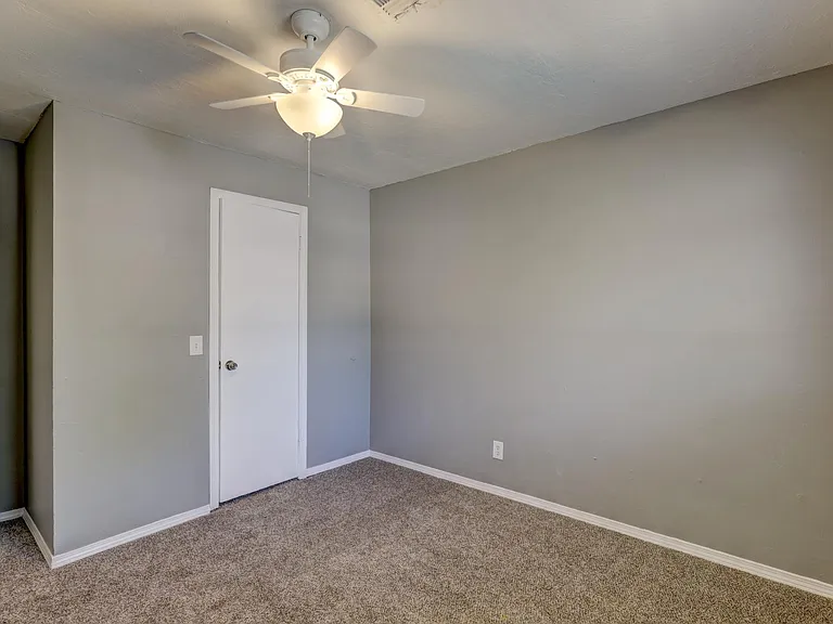 3802 Penny Dr #3802 — Photo 9