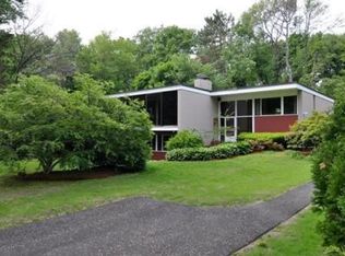 11 Barberry Rd, Lexington, MA 02421