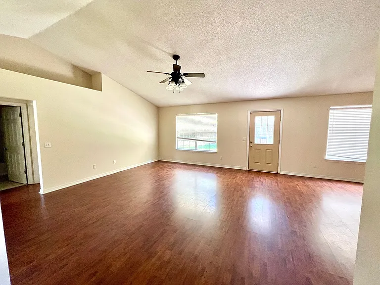 7350 Copter Ln — Photo 25