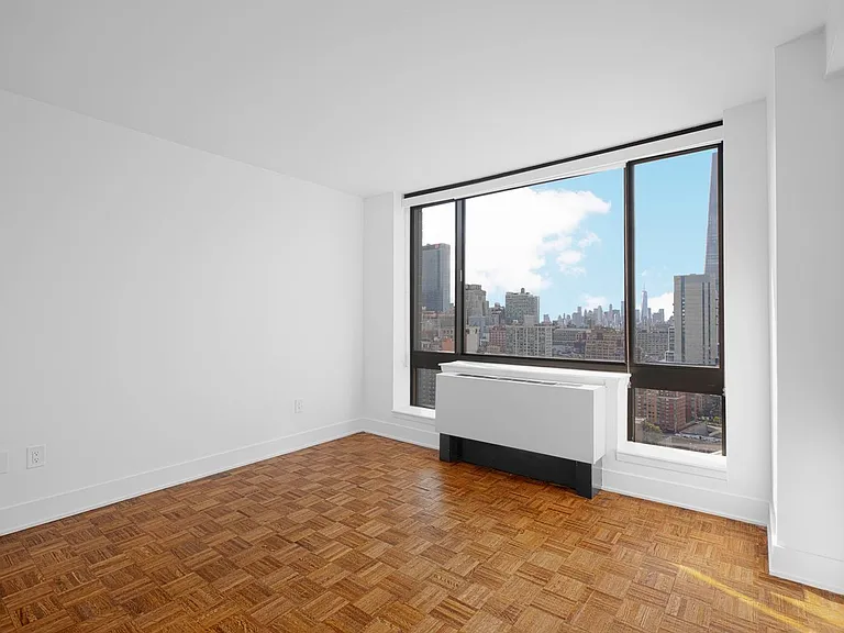 420 W 42nd St #31G — Photo 5