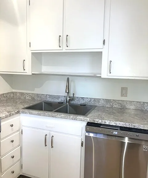 310 W Lexington Ave #B — Photo 5