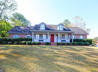 207 Oak Forest Ln, Warner Robins, GA 31088