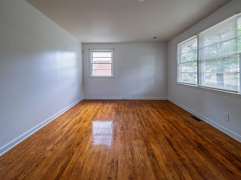 311 Guerrant St — Photo 4