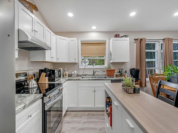 2nd image of 761 Pendexter Road