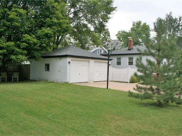 2390 Columbia Rd