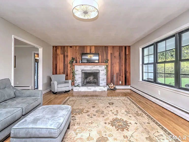 79 Meadow Wood Rd — Photo 11