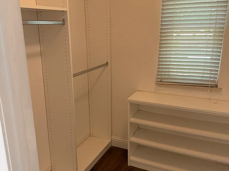 6596 E Parlier Ave — Photo 10