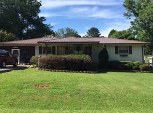 806 Lynn Ln, Rossville, GA 30741