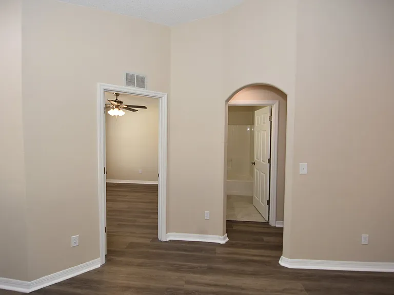 6 Seckel Ct — Photo 11