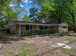 300 Robert E Lee Dr, Tyler, TX 75703