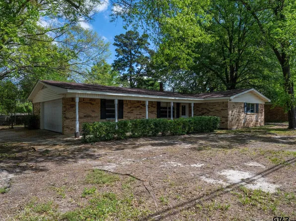 300 Robert E Lee Dr, Tyler, TX 75703