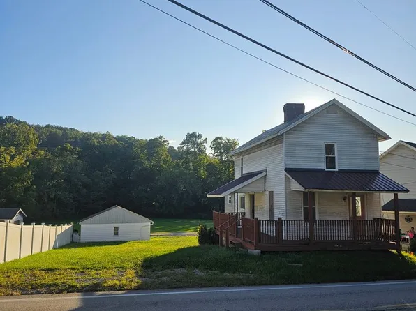 2025 Main St, Arona, PA 15617