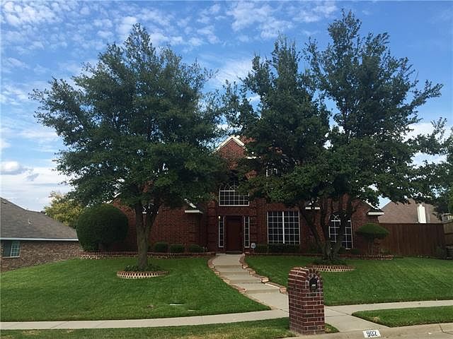 1st image of 902 Brittany Dr
