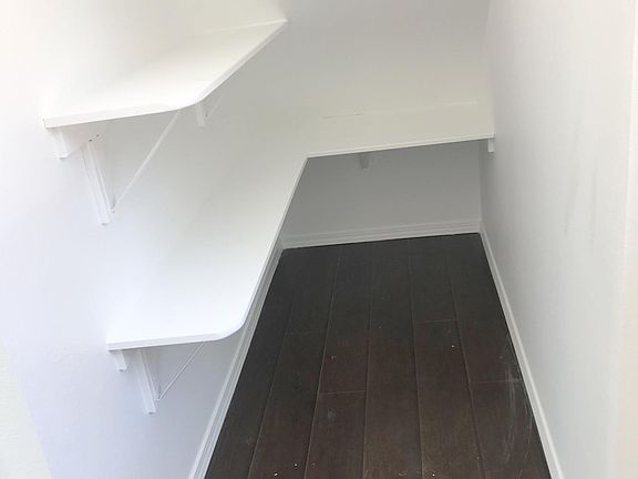 5th image of 1132 Van Pelt Ave #1/2